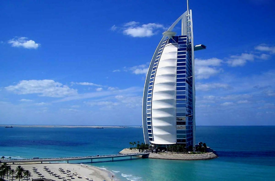 Khách sạn 7 sao Burj Al Arab ở Dubai