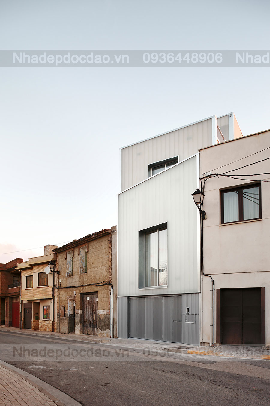 Thiết kế nhà phố 5 tầng ở Tây Ban Nha