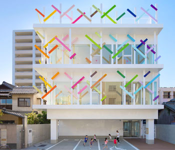 Thiết kế trường mầm non 4 tầng đa sắc màu ở Fukuoka, Nhật Bản