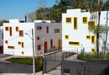 Thiết kế chung cư mini nhiều màu sắc ở Brazil