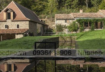 Thiết kế nhà nghỉ giữa núi rừng nước Pháp